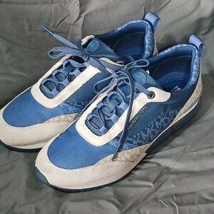 Michael Kors Navy and Beige Sneakers